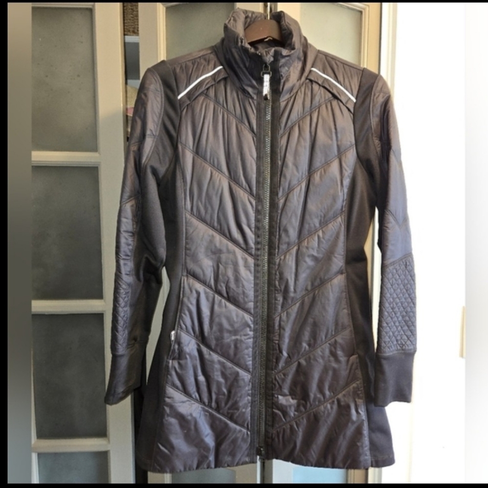 EUC Athleta Rock Ridge Black Primaloft Puffer Jacket